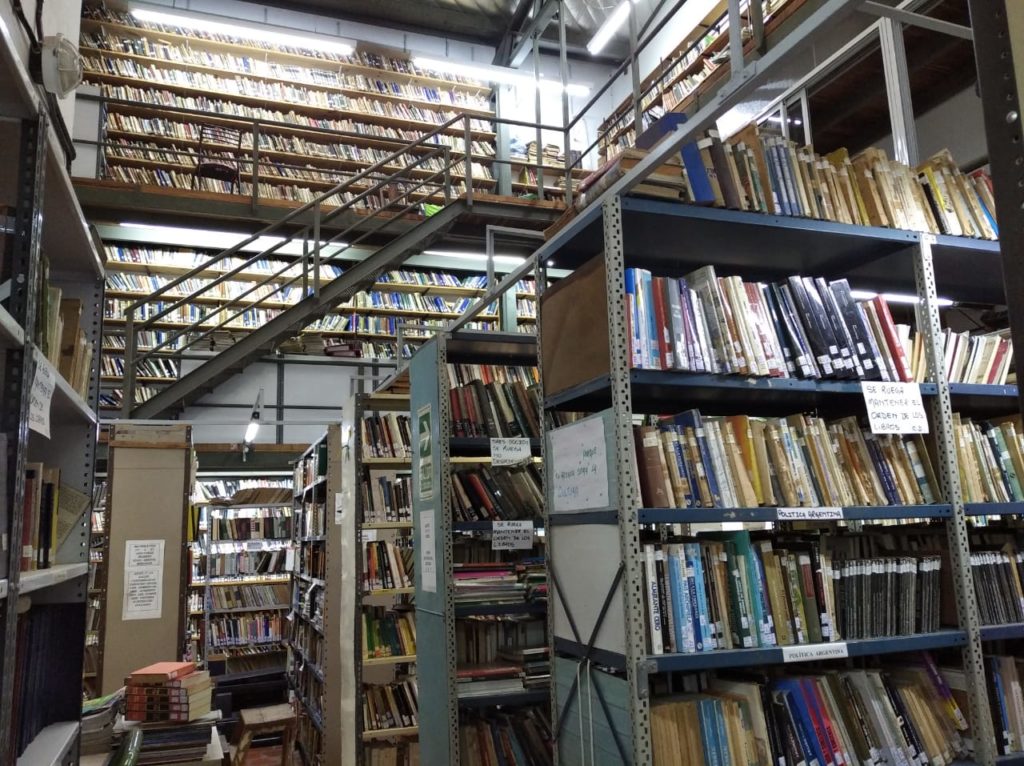 El fuego comunitario de la biblioteca popular - Indymedia Argentina ...