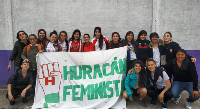Feminismo en el fútbol: la experiencia en el club Huracán