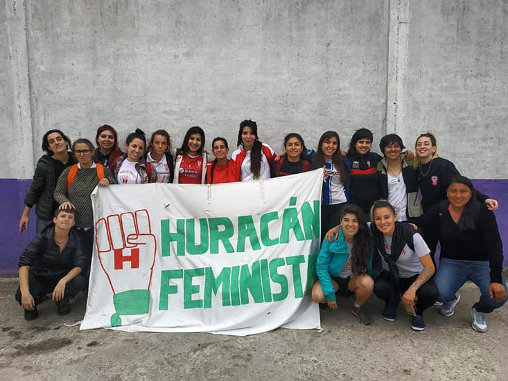 Feminismo en el fútbol: la experiencia en el club Huracán