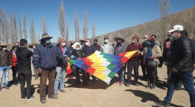 Catamarca: corte de ruta de comunidades diaguitas en rechazo al proyecto hidroeléctrico “Toro Yaco”
