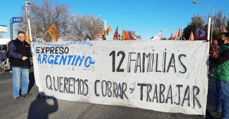 Luego de acampar por 80 días, empleados de Expreso Argentino se lanzan a cortar rutas