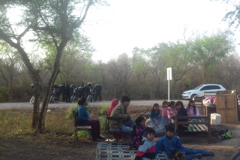 Salta: desalojaron a otra comunidad indígena pese a que la ley lo prohíbe