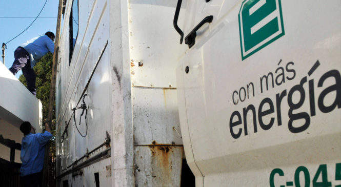 ATE, FETERA y CTAA acuerdan estrategias para frenar las privatizaciones de empresas de energía de Chaco y Córdoba