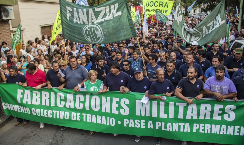 Denuncian que Macri también espió a trabajadores de FanAzul