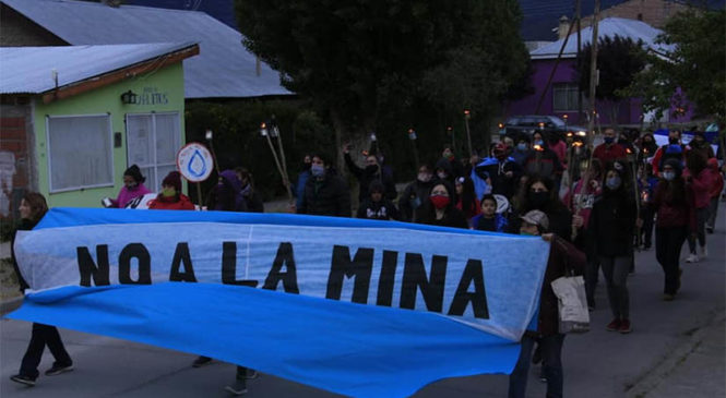Paro ambiental contra la megaminería en Chubut