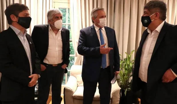 Alberto arrancó un plan de unificación de la CGT con cadena de gestos a los Moyano