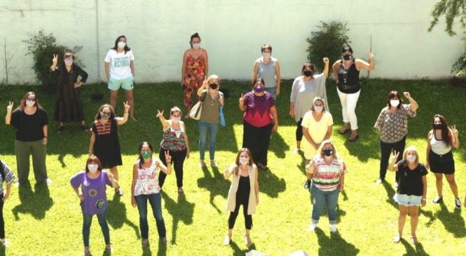 Reencuentro de mujeres sindicalistas de cara al 8M para debatir trabajos de cuidado, salarios, derechos e igualdad