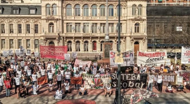Plenario de docentes bonaerenses votó paro por 48 horas y jornada nacional de lucha