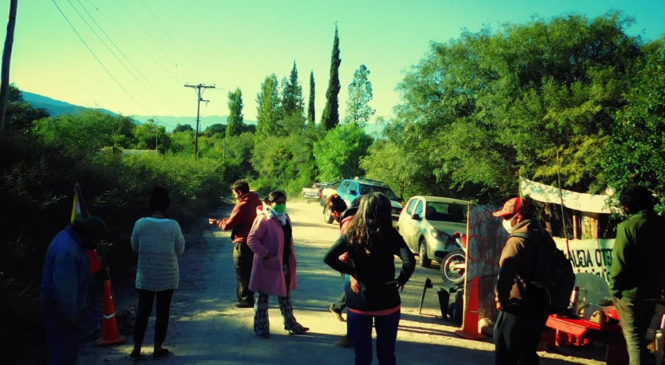 Catamarca: dos pobladores embestidos por un auto minero en Andalgalá