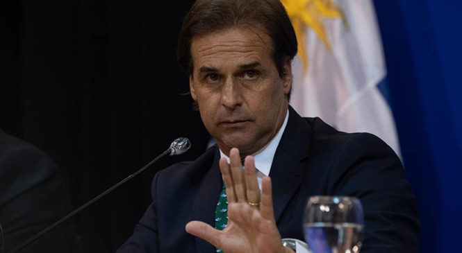 Lacalle lo logra: caída del 5,9% del PIB y aumento crítico del coronavirus