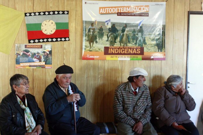 Chubut: reclaman por la ley de educación en cultura indígena en las escuelas