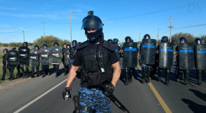 Chubut: Exigen la derogación de los protocolos policiales “Chocobar” de Arcioni