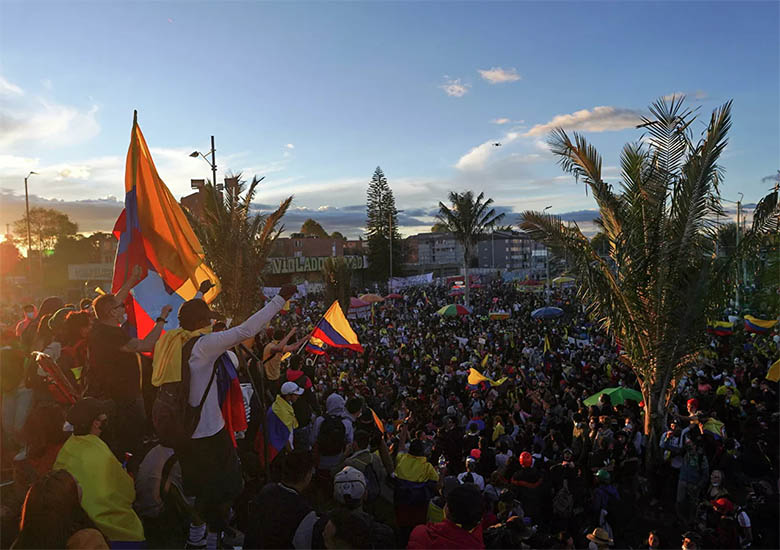 Colombia: Las marchas del Paro Nacional son cada vez más gigantescas