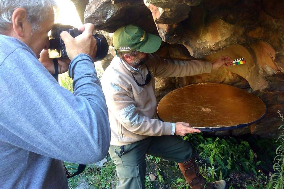 Hallaron pinturas rupestres en la Reserva Natural Sierras Grandes, en Tornquist