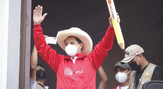 Con el 99,79% de actas procesadas Pedro Castillo lidera las elecciones en Perú