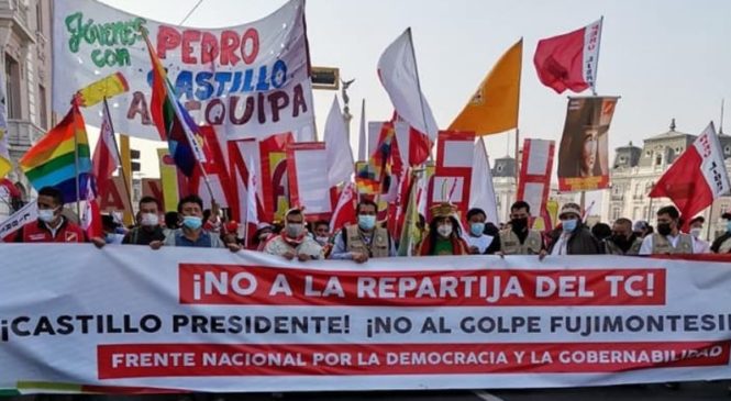 Perú: tensiones y desafíos en la transición hacia el gobierno del cambio