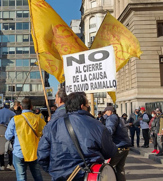 Trabajadores de la Línea 60 movilizaron contra el cierre de la causa de David Ramallo