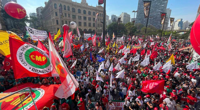 Brasil: manifestaciones a favor y contra Bolsonaro, que dijo que “sólo Dios” lo saca del cargo