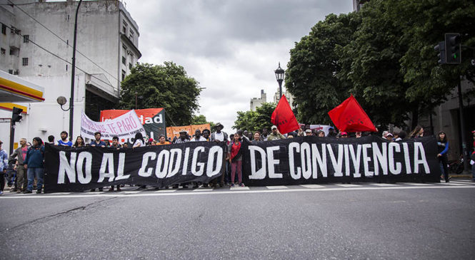 Código de Convivencia de La Plata: una reforma con sesgo punitivista y recaudador que persigue a los más vulnerables