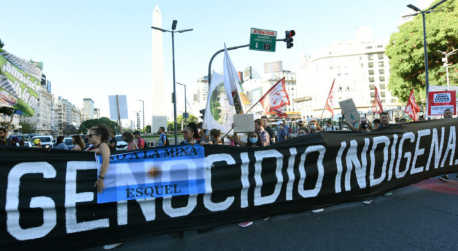 Marcha contra el extractivismo y la megaminería