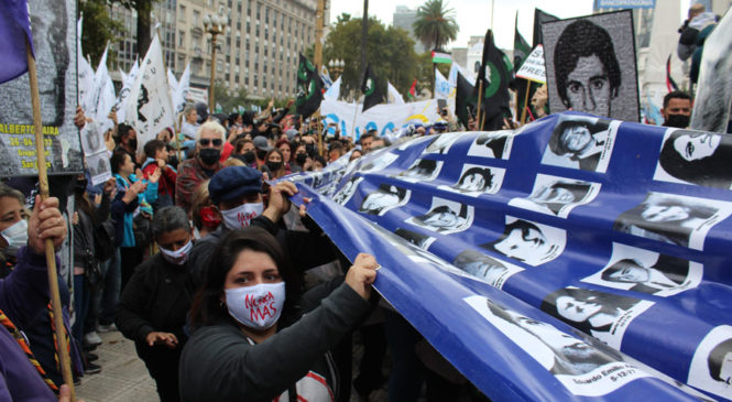 Marcha de los Organismos de Derechos Humanos a 46 años del golpe genocida