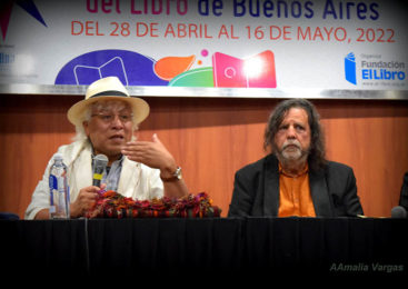 Rafael Bautista Segales marcó la presencia boliviana en la Feria del Libro