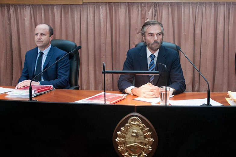 En un fallo controversial, Martínez de Giorgi sobreseyó a los jueces que confesaron haberse reunido con Macri