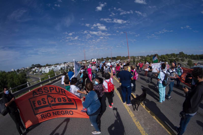 Río Negro y Chaco aumentaron salarios sólo a los médicos