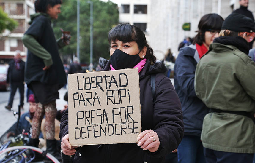 Con una movilización, pidieron la libertad de una artesana rosarina que está presa en Brasil
