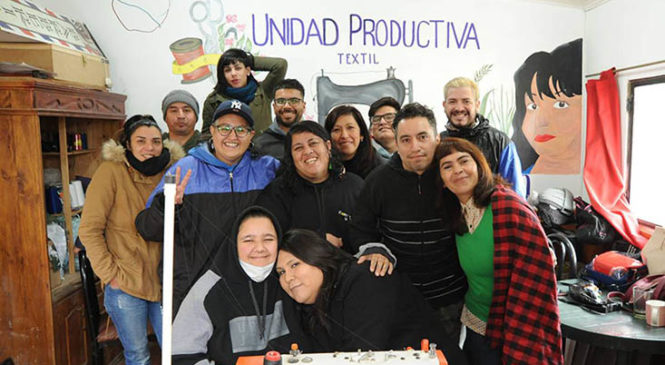 Coser para salir de la crisis: trabajo y diseño diverso en la cooperativa textil Claudia Pía Baudracco