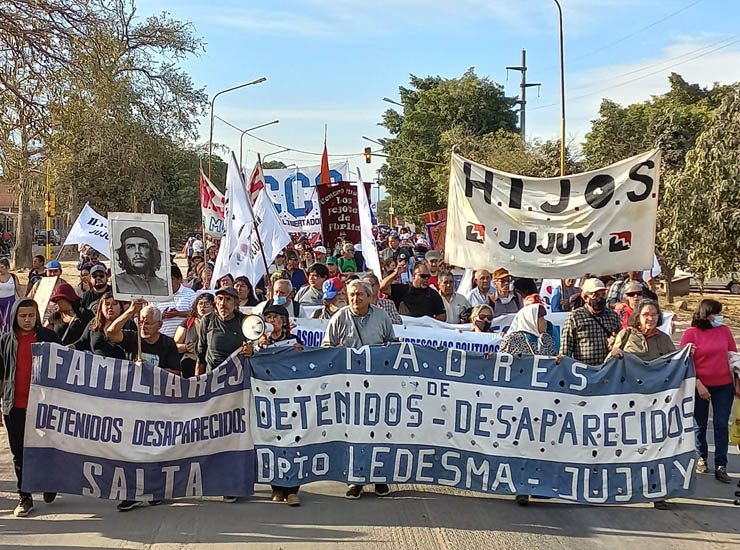 Marcha a 46 años de la Noche del Apagón con críticas a Morales y pedido de cárcel para Blaquier