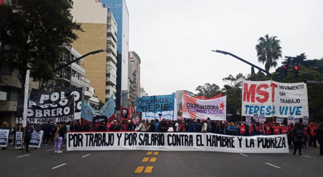 “¡Los punteros en los barrios nunca más!”