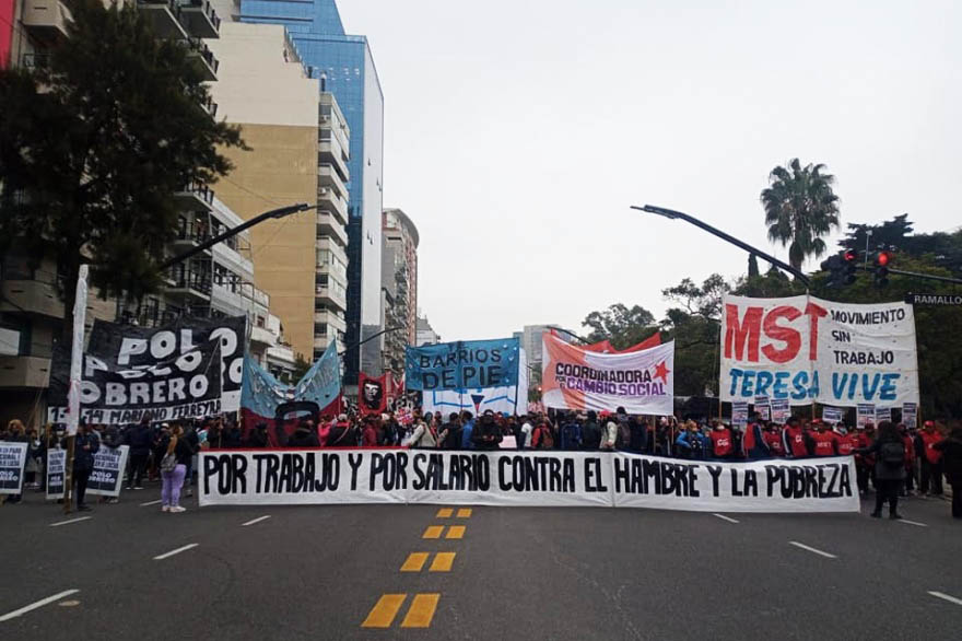 “¡Los punteros en los barrios nunca más!”