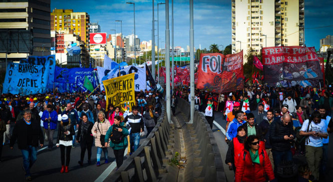 Cronología de las “casualidades”: la “luz verde” de Cristina, la ofensiva de Morales y una potencial unidad de los movimientos sociales