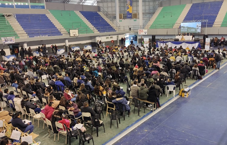 Multitudinaria presencia indígena en el VI Congreso de Lenguas del Chaco