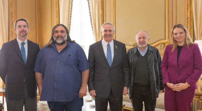 Baradel y Yasky en la embajada de EEUU