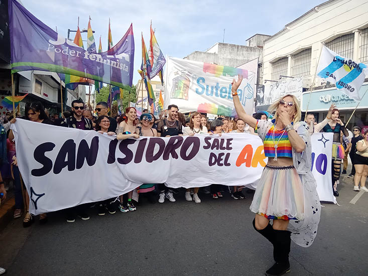 ¡Y San Isidro salió del armario!