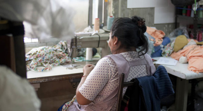 El trabajo decente no es viable en un sistema neoliberal harto indecente