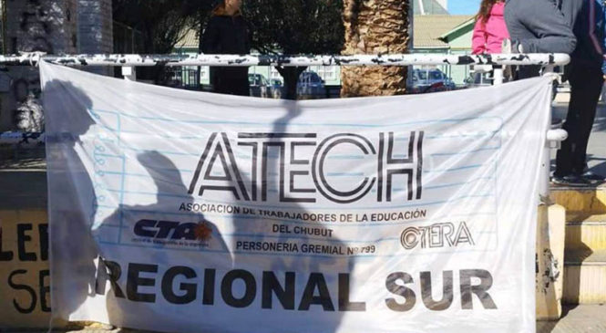 Atentaron contra la sede de ATECh en Comodoro Rivadavia