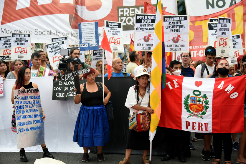 Movilización a la Cumbre de la CELAC en apoyo a la lucha del pueblo peruano