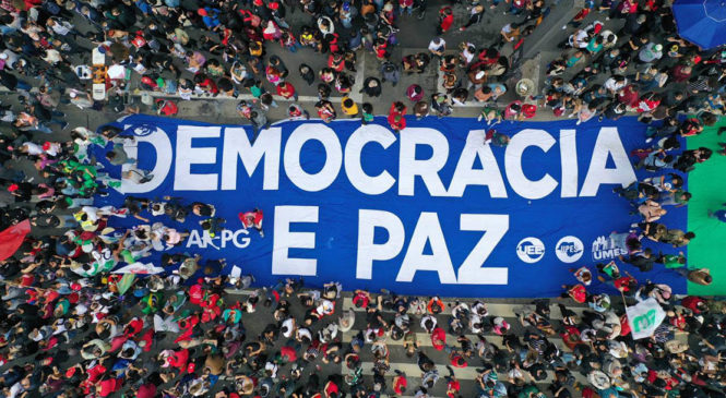 Marchas en todo Brasil en defensa de la democracia