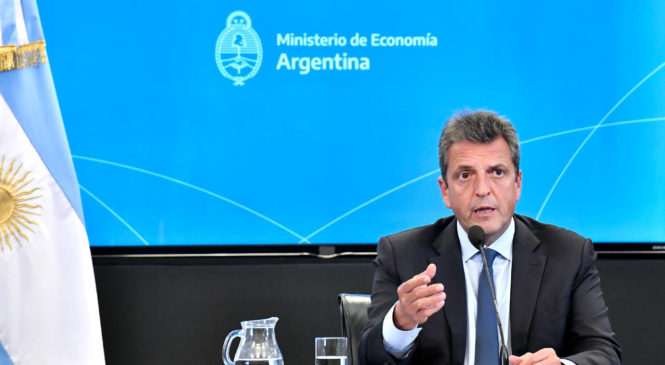 Massa anuncia la compra de bonos de la deuda