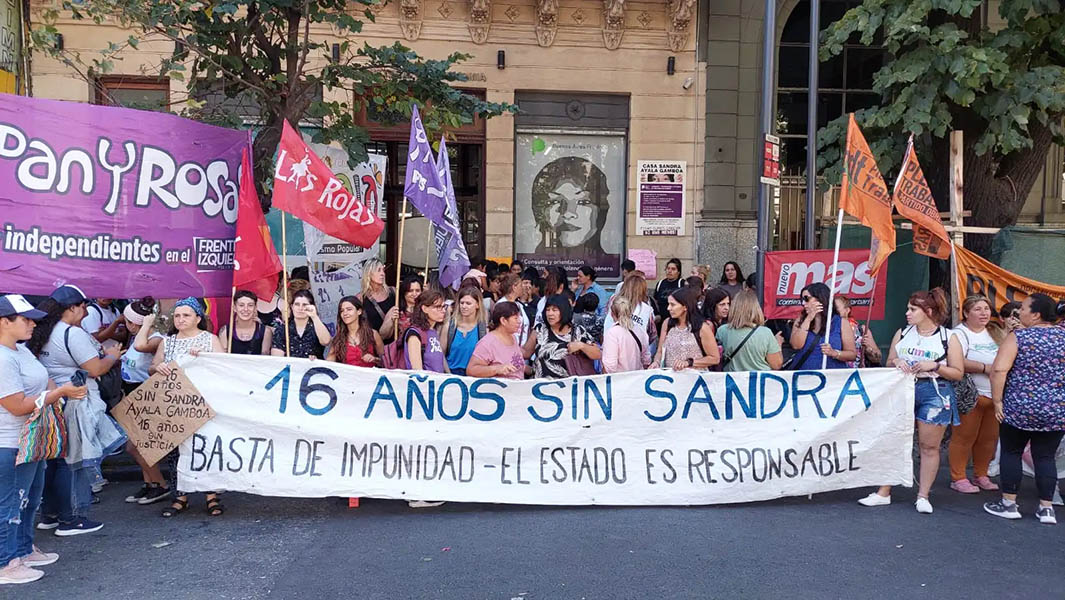 La Plata: Organizaciones feministas y familiares de Sandra Ayala Gamboa reclamaron el pleno funcionamiento de la “Casa Sandra”