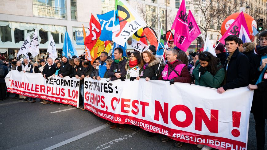 Francia: sindicatos buscan parar el país contra reforma de pensiones