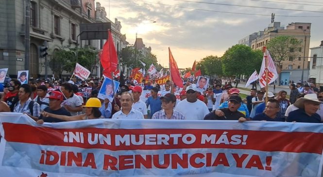Solidaridad con la lucha del pueblo peruano