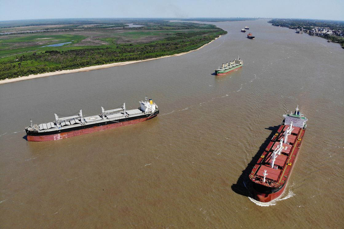 Nueva licitación de la “Hidrovía”: 60 Años de privatización del Río Paraná al lobby agroexportador