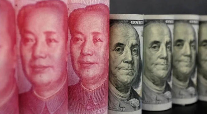 China ya usa más yuanes que dólares en el comercio internacional