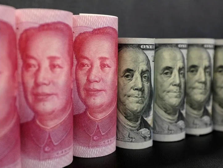 China ya usa más yuanes que dólares en el comercio internacional