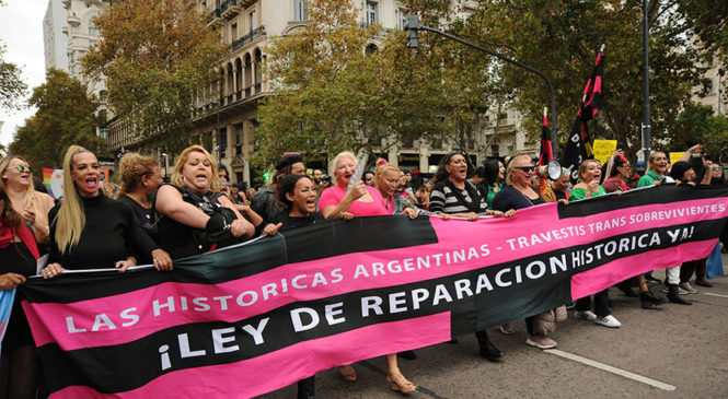 Primera marcha plurinacional por reparación histórica para travestis y trans