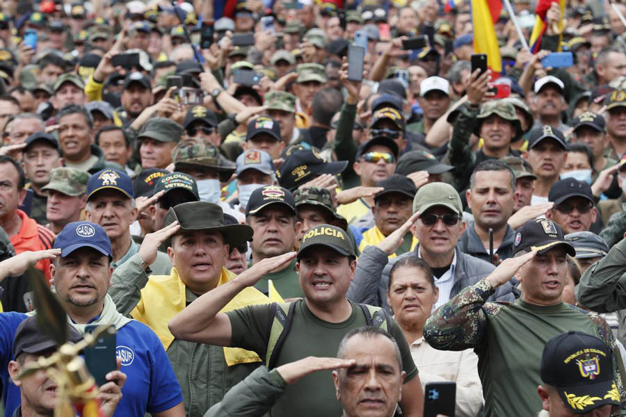 Colombia: Petro advierte sobre posible golpe de Estado